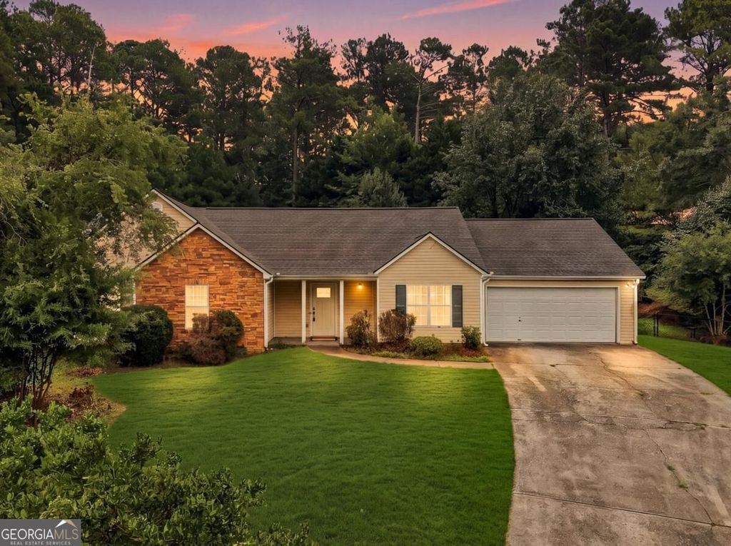 1105 Poplar Lane, Loganville, GA 30052
