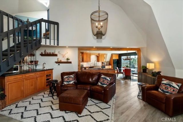 28131 Zermatt, Lake Arrowhead, CA 92352