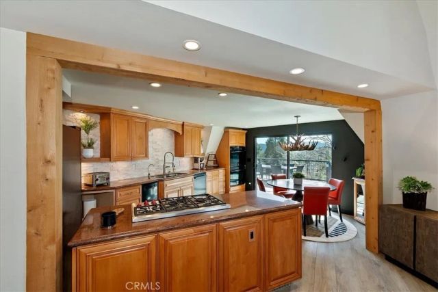 28131 Zermatt, Lake Arrowhead, CA 92352