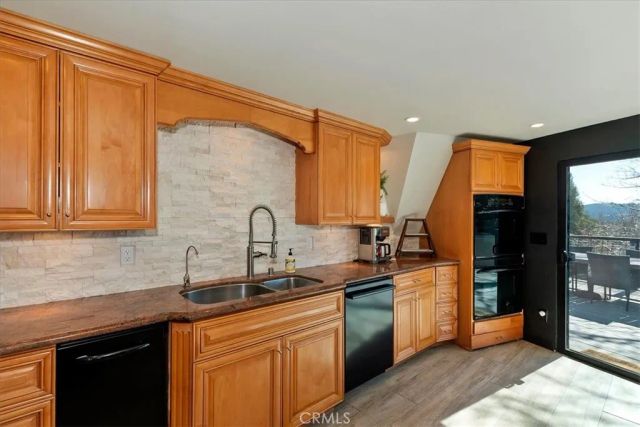 28131 Zermatt, Lake Arrowhead, CA 92352