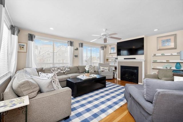 181 Atlantic Ave, Hull, MA 02045