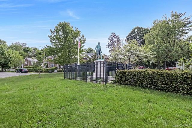 6 Bush Avenue, Newburgh, NY 12550