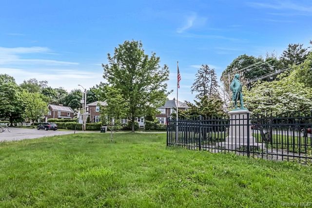 6 Bush Avenue, Newburgh, NY 12550