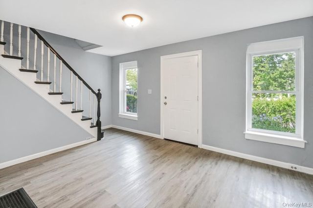 6 Bush Avenue, Newburgh, NY 12550