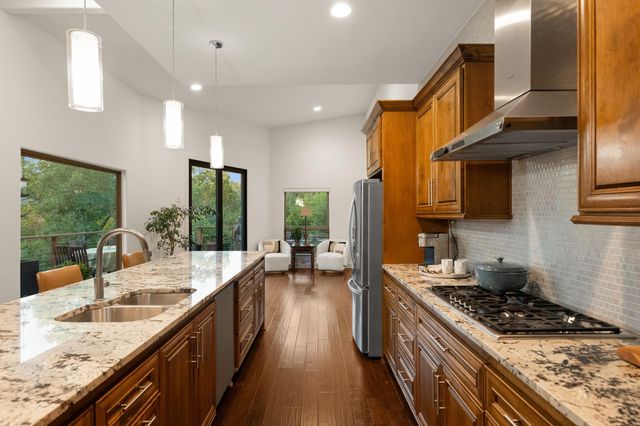 6300 Augusta National CV, Austin, TX 78746
