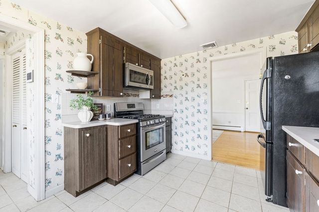 241 Walnut St, Braintree, MA 02184