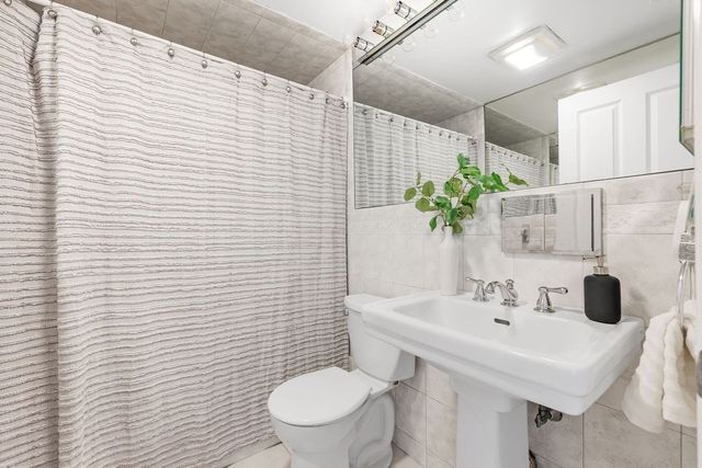 241 Walnut St, Braintree, MA 02184