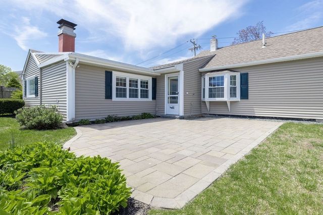241 Walnut St, Braintree, MA 02184