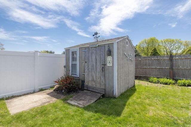 241 Walnut St, Braintree, MA 02184