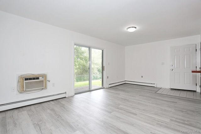 366 Concord Lane, Middletown, NY 10940