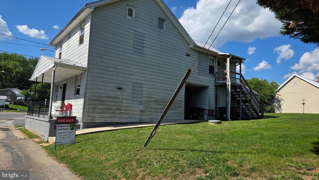 Image 3 of property listing at 202 E CHAPLINE ST, Sharpsburg, MD 21782