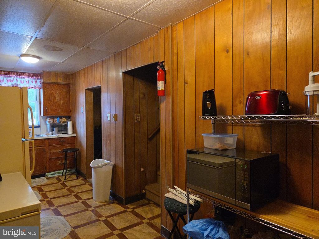 Image 5 of property listing at 202 E CHAPLINE ST, Sharpsburg, MD 21782