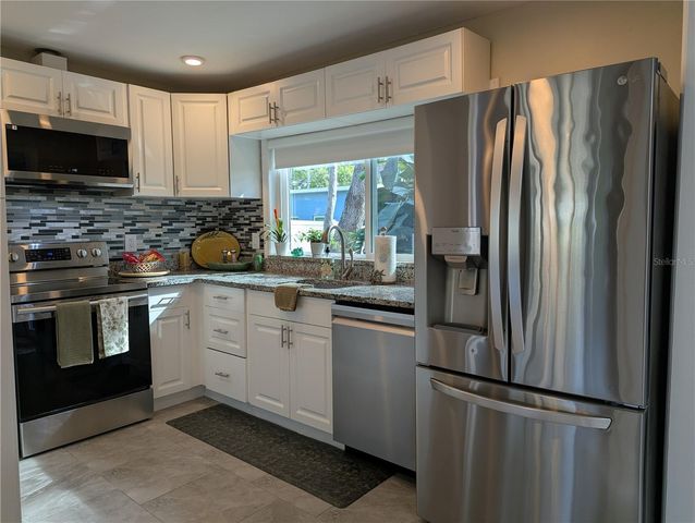 3530 8TH AVENUE N, St Petersburg, FL 33713