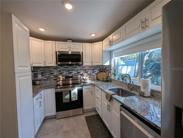 3530 8TH AVENUE N, St Petersburg, FL 33713