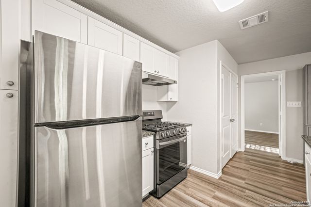 8826 Lamus Wheel, San Antonio, TX 78254