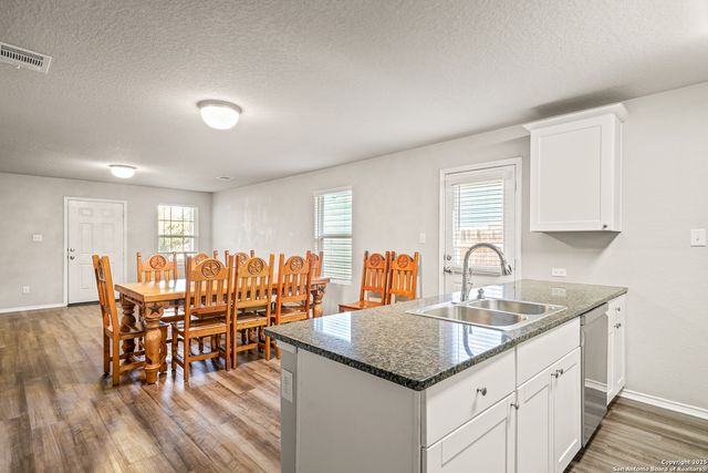 8826 Lamus Wheel, San Antonio, TX 78254