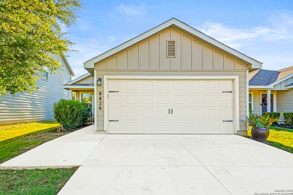 8826 Lamus Wheel, San Antonio, TX 78254