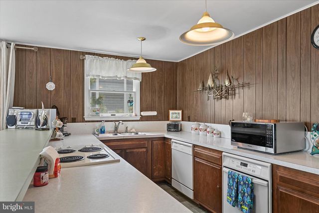 36 DUNE RD, Bethany Beach, DE 19930