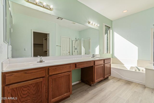 2171 E AUGUSTA Avenue, Chandler, AZ 85249