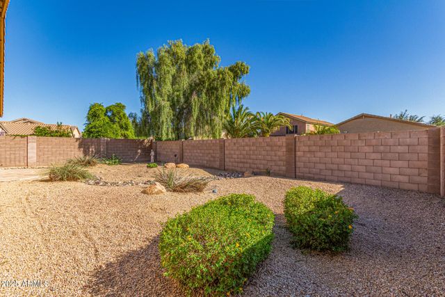 2171 E AUGUSTA Avenue, Chandler, AZ 85249