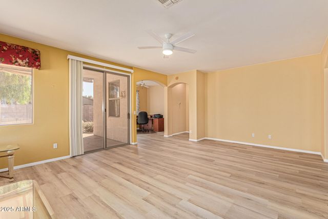 2171 E AUGUSTA Avenue, Chandler, AZ 85249