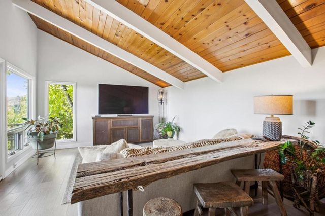 23054 Evergreen Lane, Los Gatos, CA 95033