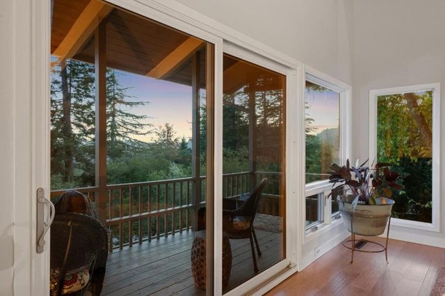 23054 Evergreen Lane, Los Gatos, CA 95033