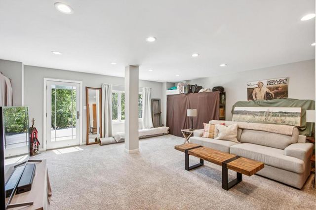 23054 Evergreen Lane, Los Gatos, CA 95033