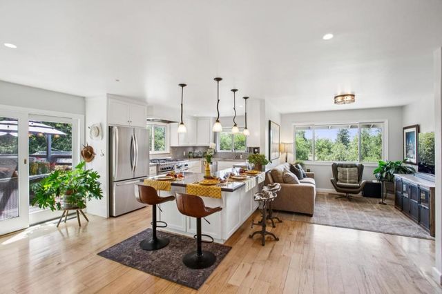 23054 Evergreen Lane, Los Gatos, CA 95033