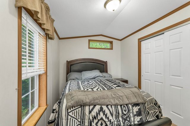 19 Brookwood Drive, Salem, NH 03079