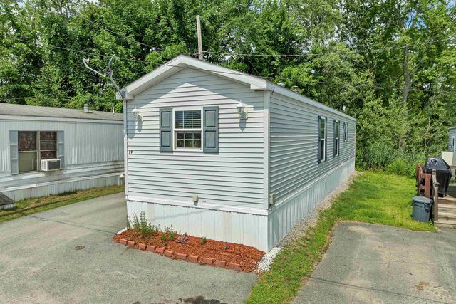 19 Brookwood Drive, Salem, NH 03079