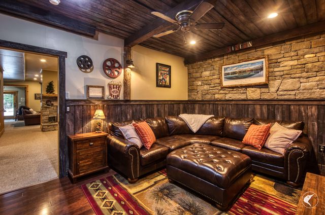 156 Algonquin Drive, Lake Placid, NY 12946