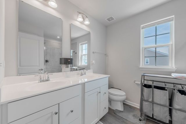 920 Jenkins Court 4E, Wheeling, IL 60090