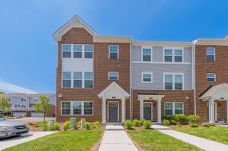 920 Jenkins Court 4E, Wheeling, IL 60090