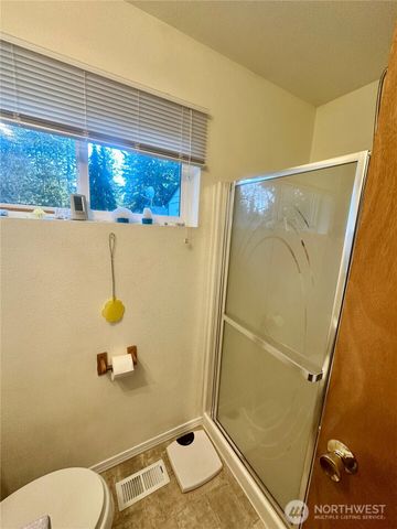 11204 122nd Street E, Puyallup, WA 98374