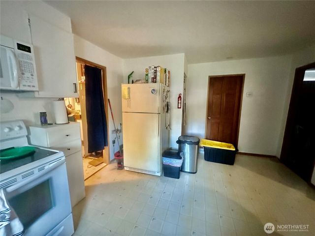 11204 122nd Street E, Puyallup, WA 98374