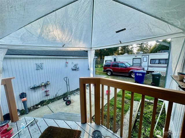 11204 122nd Street E, Puyallup, WA 98374