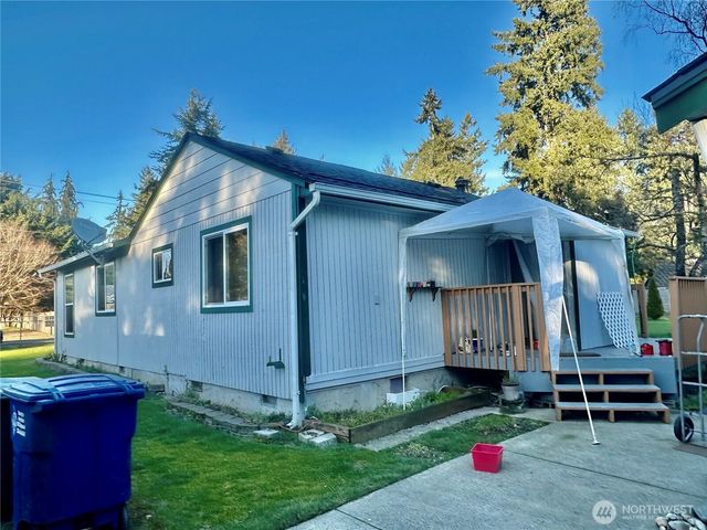 11204 122nd Street E, Puyallup, WA 98374