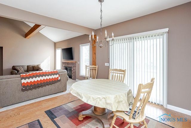 3203 Rivers Edge Drive, Perrysburg, OH 43551