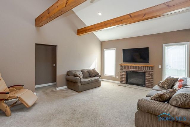 3203 Rivers Edge Drive, Perrysburg, OH 43551