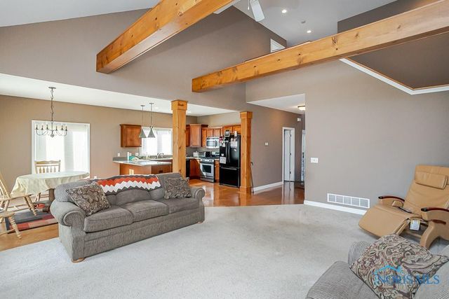 3203 Rivers Edge Drive, Perrysburg, OH 43551