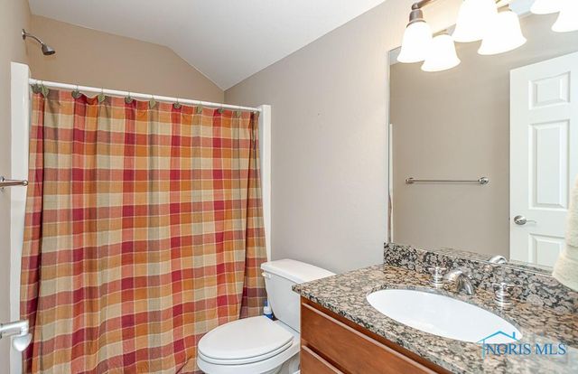 3203 Rivers Edge Drive, Perrysburg, OH 43551