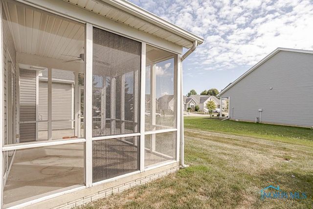 3203 Rivers Edge Drive, Perrysburg, OH 43551