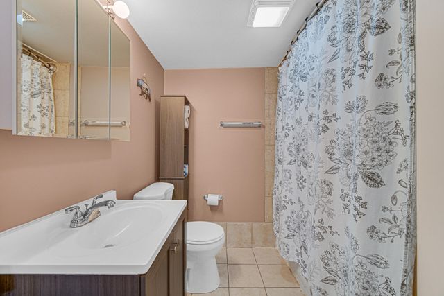 5305 4th Avenue, Valparaiso, IN 46383