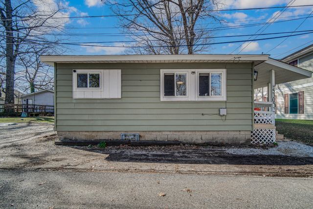 5305 4th Avenue, Valparaiso, IN 46383