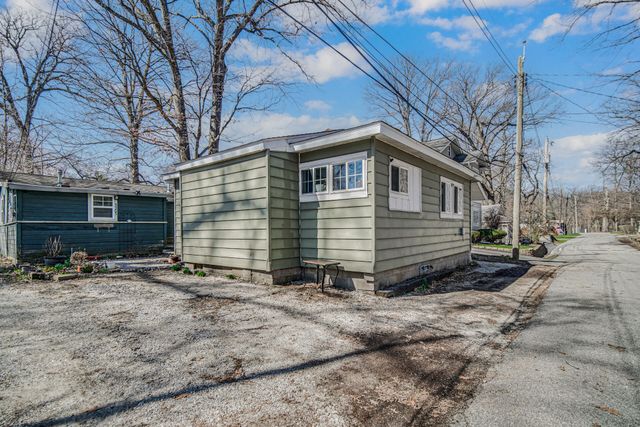 5305 4th Avenue, Valparaiso, IN 46383