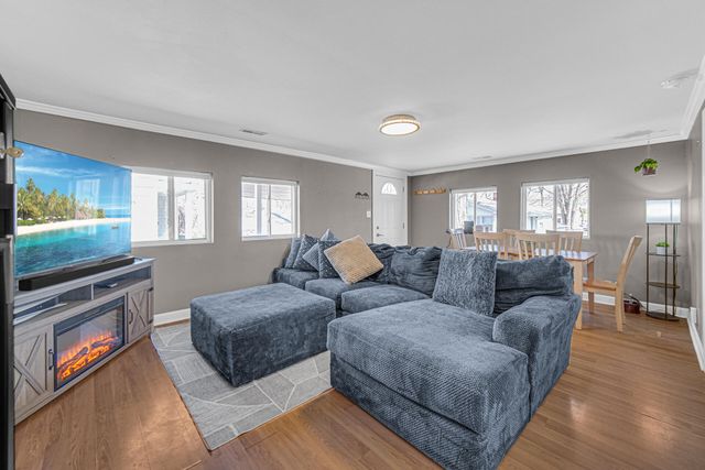 5305 4th Avenue, Valparaiso, IN 46383