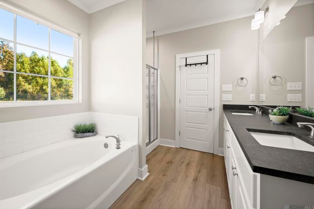 9159 Stonecroft Ave, Baton Rouge, LA 70810