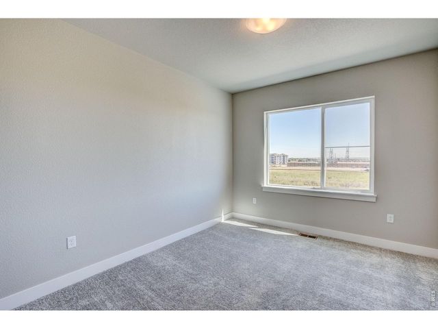 214 High Point Dr, Longmont, CO 80504