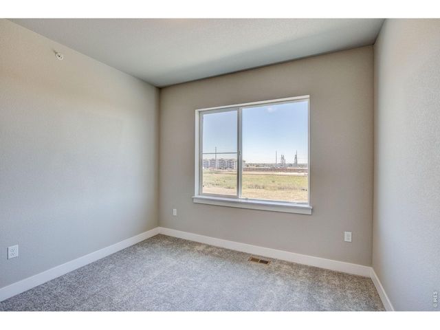 214 High Point Dr, Longmont, CO 80504